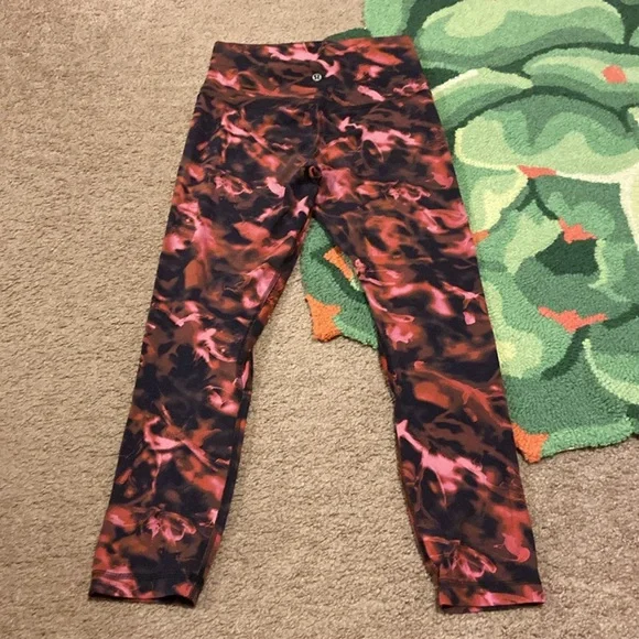 Lululemon High Rise Crop 23” Leggings Size 6 Pink Blossom - Picture 7 of 9